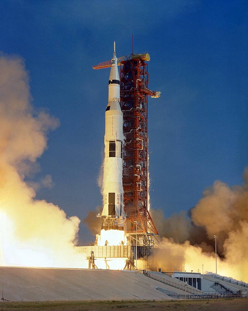 NASA faced a tricky task when deciding on the reliability of the Apollo program.